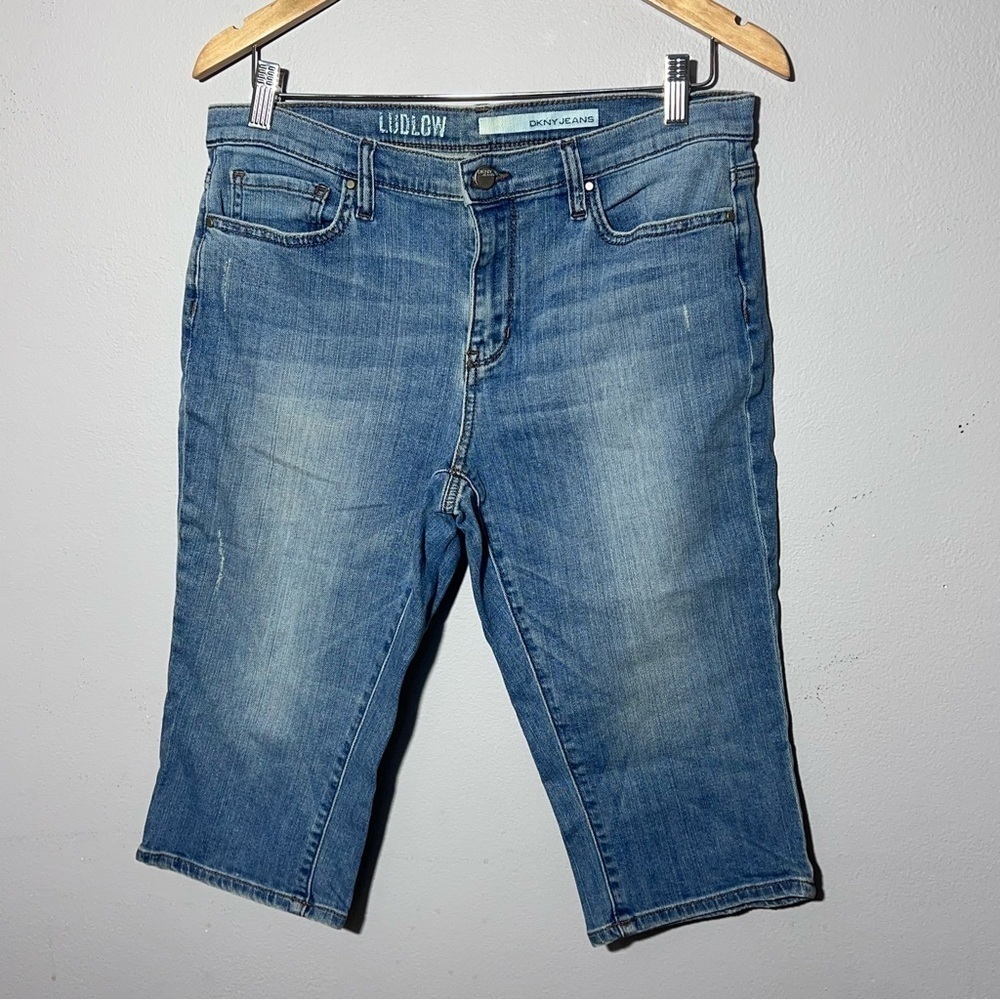 DKNY Ludlow Capri Jeans Mid Rise Dark Wash Blue Denim Stretch Women’s Size 10